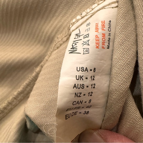 Nasty Gal Taupe Corduroy Button Down Shirt Size 8 Oversized l, Casual, Grunge - Picture 5 of 9